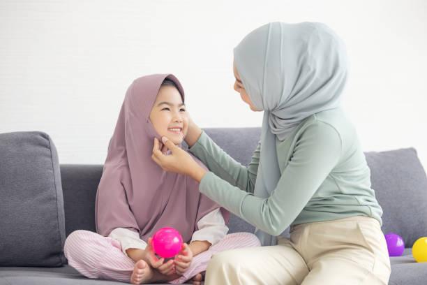 Ajar Anak Bertudung