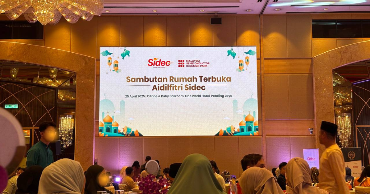 Suasana Meriah di Ballroom One World Hotel