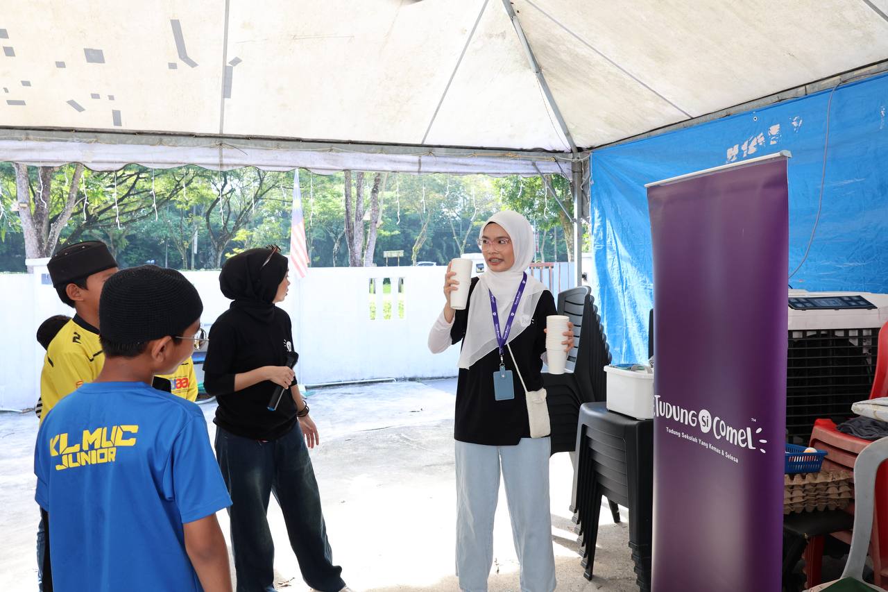 TudungSiComel menyantuni anak-anak Pusat Jagaan Amal Asyura
